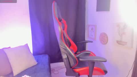 Snapshot of lexy_evanss chatting on 17, 10, 2025 Lex online show from 17, 10, 2025