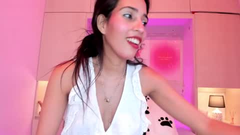 Snapshot of lexyquinn_ chatting on 13, 9, 2025 L I A online show from 13, 9, 2025