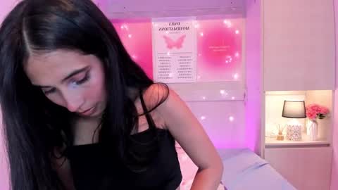Snapshot of lexyquinn_ chatting on 28, 9, 2025 L I A online show from 28, 9, 2025
