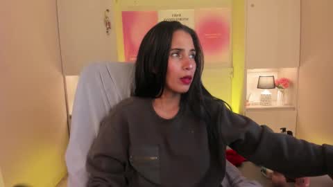 L I A  online show from 12, 2, 2026