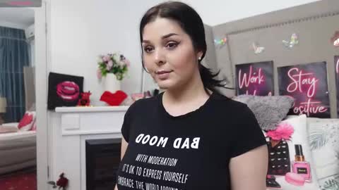 Adina  online show from 18, 3, 2026