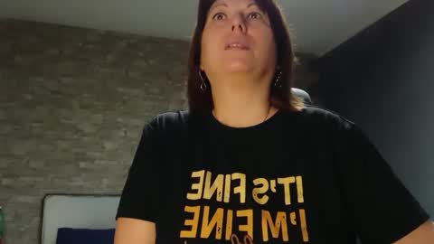 Snapshot of leylaaxxx chatting on 21, 11, 2025 Leyla online show from 21, 11, 2025