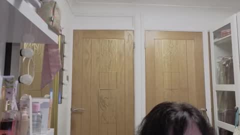 leyla online show from 11, 9, 2025