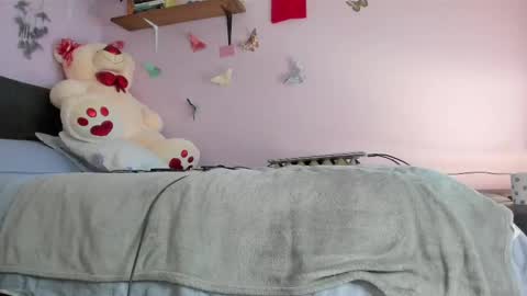 Leyna online show from 27, 10, 2025