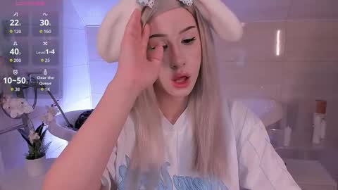 Snapshot of lezy_liza chatting on 30, 10, 2025 Lisa online show from 30, 10, 2025