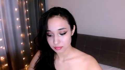 Snapshot of li_noen chatting on 5, 2, 2025 Li  online show from 5, 2, 2025