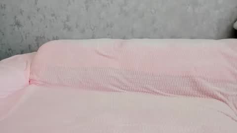 Snapshot of lia1243756 chatting on 8, 11, 2025 LEANNAA online show from 8, 11, 2025