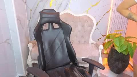 lia online show from 16, 4, 2026