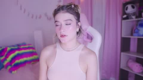 Snapshot of lia_mackenzie chatting on 14, 5, 2026 liaa online show from 14, 5, 2026