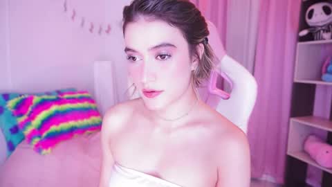 Snapshot of lia_mackenzie chatting on 15, 5, 2026 liaa online show from 15, 5, 2026