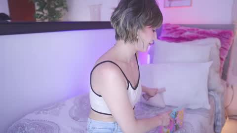Snapshot of lia_mackenzie chatting on 26, 5, 2026 liaa online show from 26, 5, 2026