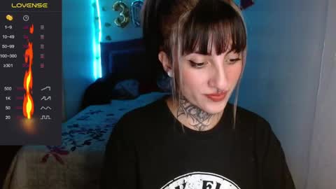 lia spicy   ig online show from 15, 5, 2026