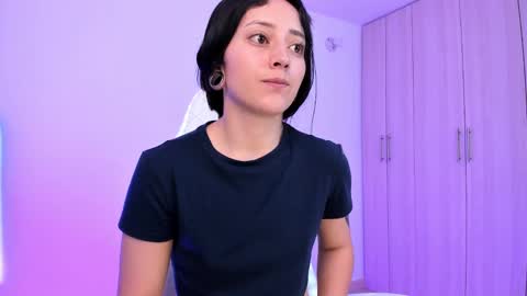 Little Queen Lia  online show from 25, 2, 2025