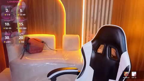 Snapshot of lia_queen_tx chatting on 29, 5, 2026 Online 1400 - 2100 online show from 29, 5, 2026