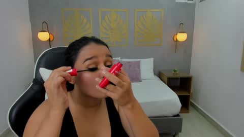 Lia  online show from 20, 2, 2025