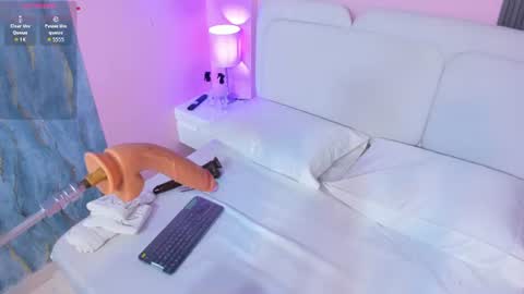 Lia  online show from 27, 6, 2026