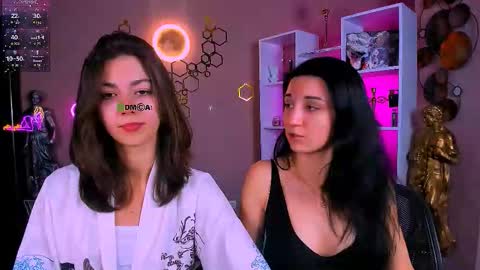 Lia online show from 1, 10, 2025