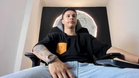 Liam Smith online show from 23, 10, 2025