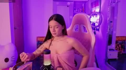 Snapshot of liabutera chatting on 1, 5, 2026 Lia Butera online show from 1, 5, 2026