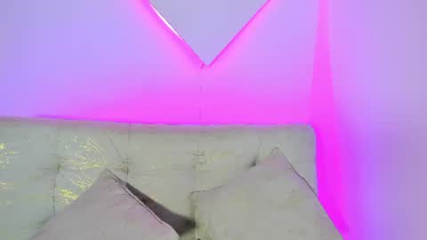 Snapshot of liacampbell__ chatting on 7, 7, 2026 La online show from 7, 7, 2026
