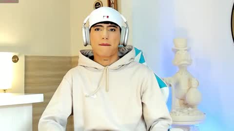 Liam online show from 12, 9, 2025