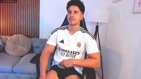 Liam Collins online show from 12, 10, 2025