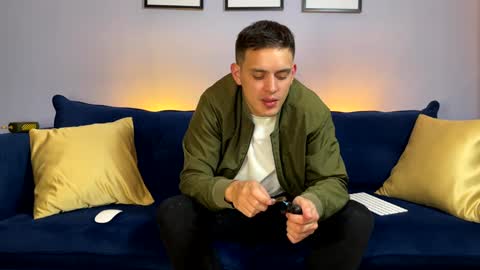 Snapshot of liam_enzho chatting on 14, 1, 2025 Liam online show from 14, 1, 2025