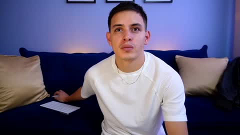 Snapshot of liam_enzho chatting on 19, 1, 2025 Liam online show from 19, 1, 2025