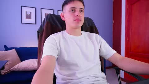 Snapshot of liam_enzho chatting on 24, 2, 2025 Liam online show from 24, 2, 2025