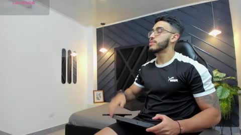 LIAM KLEIN online show from 21, 10, 2025