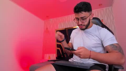 LIAM KLEIN online show from 28, 11, 2025