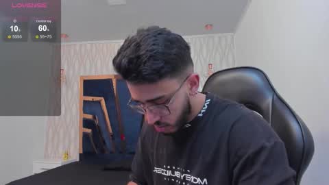 LIAM KLEIN online show from 22, 12, 2025