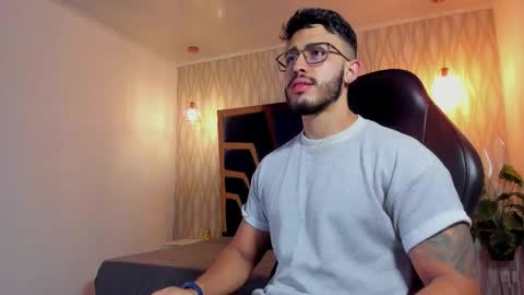 LIAM KLEIN online show from 19, 3, 2026