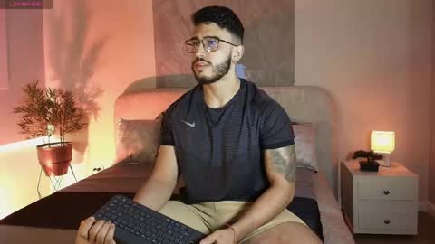 LIAM KLEIN online show from 19, 5, 2026