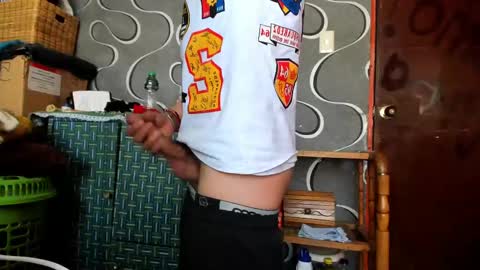 liam_oasiss online show from 8, 2, 2025