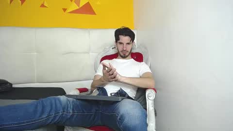 LiamLuxe online show from 8, 3, 2025