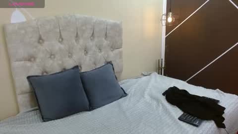 L I A M O N R O E online show from 13, 1, 2026