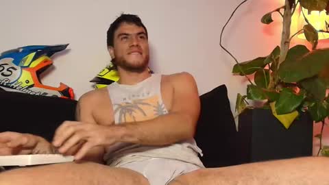 Snapshot of lian_oconner chatting on 22, 10, 2025 Lian Oconner online show from 22, 10, 2025