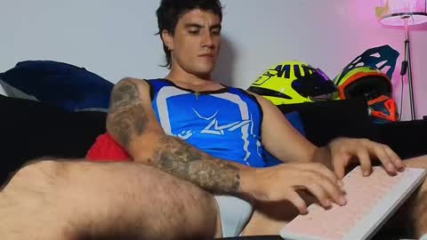 Snapshot of lian_oconner chatting on 10, 11, 2025 Lian Oconner online show from 10, 11, 2025