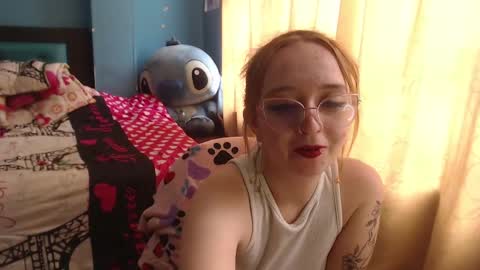 Lia Roberts online show from 10, 2, 2025