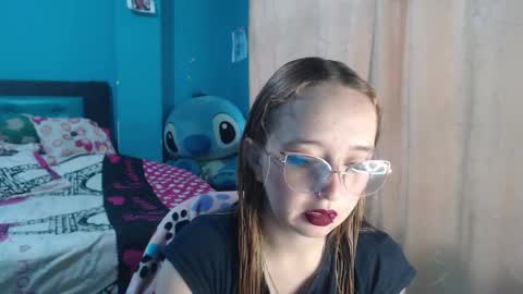 Lia Roberts online show from 12, 2, 2025