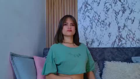 Snapshot of liaruso chatting on 7, 10, 2025 liaross online show from 7, 10, 2025