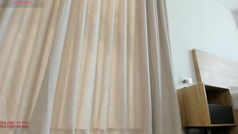 Lia online show from 8, 2, 2025