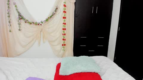 Lia online show from 14, 2, 2025