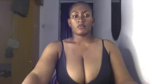 Snapshot of lick_my_pussyyy226651 chatting on 5, 12, 2024 caira online show from 5, 12, 2024