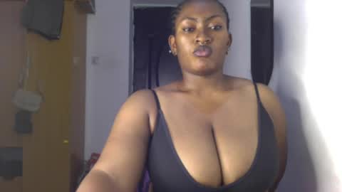Snapshot of lick_my_pussyyy226651 chatting on 6, 12, 2024 caira online show from 6, 12, 2024