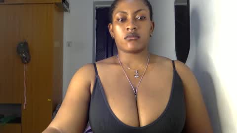 Snapshot of lick_my_pussyyy226651 chatting on 2, 1, 2025 caira online show from 2, 1, 2025