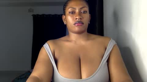 Snapshot of lick_my_pussyyy226651 chatting on 13, 9, 2025 caira online show from 13, 9, 2025