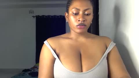 Snapshot of lick_my_pussyyy226651 chatting on 19, 9, 2025 caira online show from 19, 9, 2025