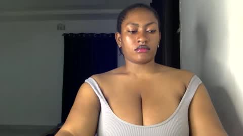 Snapshot of lick_my_pussyyy226651 chatting on 13, 10, 2025 caira online show from 13, 10, 2025